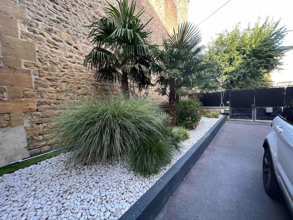 Chez Herve Et Nicky Charleville-Mézières Exterior foto